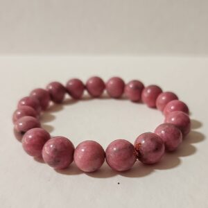 צמיד רודונייט טבעי Rhodonite חרוזים 10 מ"מ — אבן החמלה והריפוי הרגשי | תכשיט אנרגטי לצ'אקרת הלב