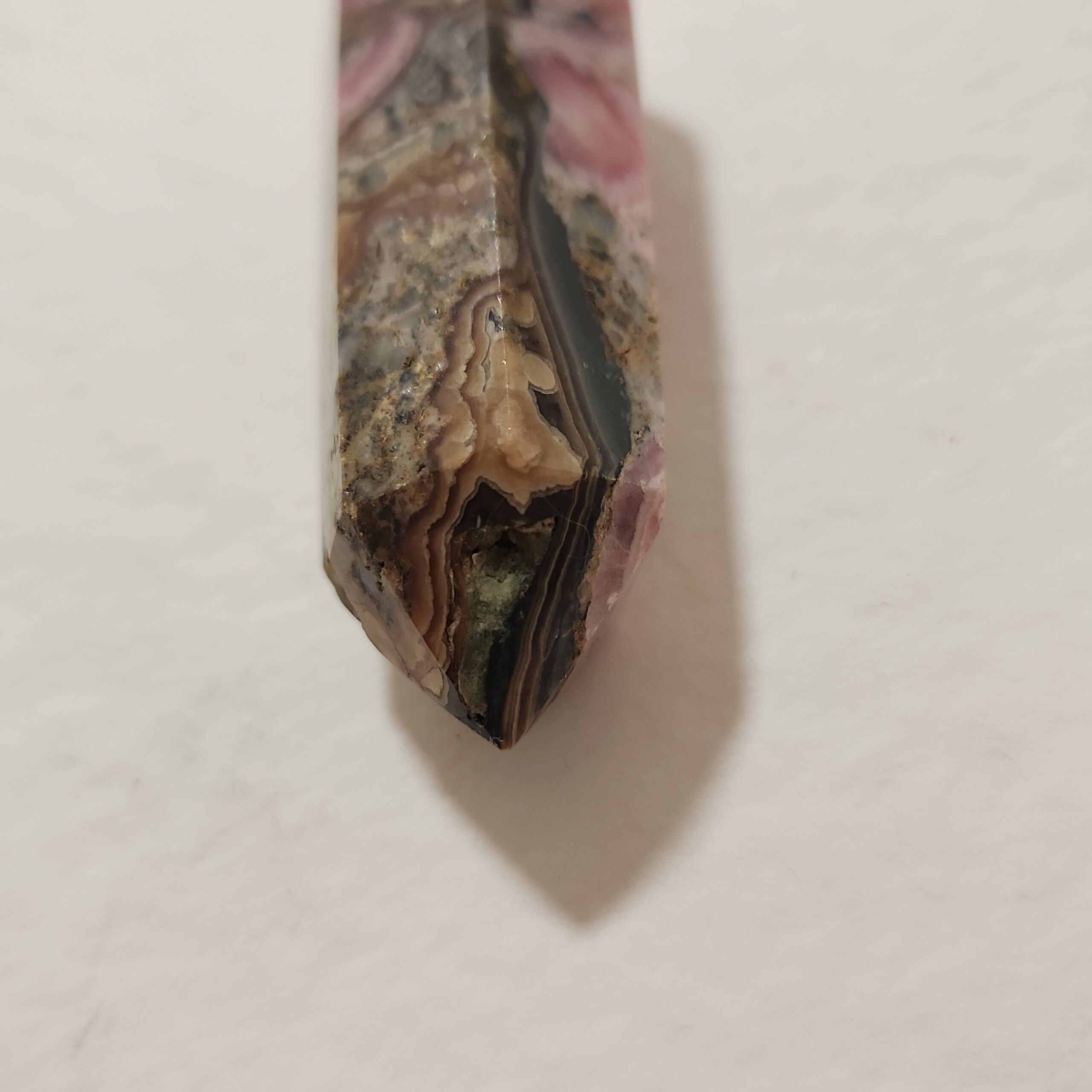 רודוכרוזיט מגדל טבעי Rhodochrosite — אבן האהבה העצמית והריפוי הרגשי | קריסטל ורוד לצ'אקרת הלב – תמונה 2