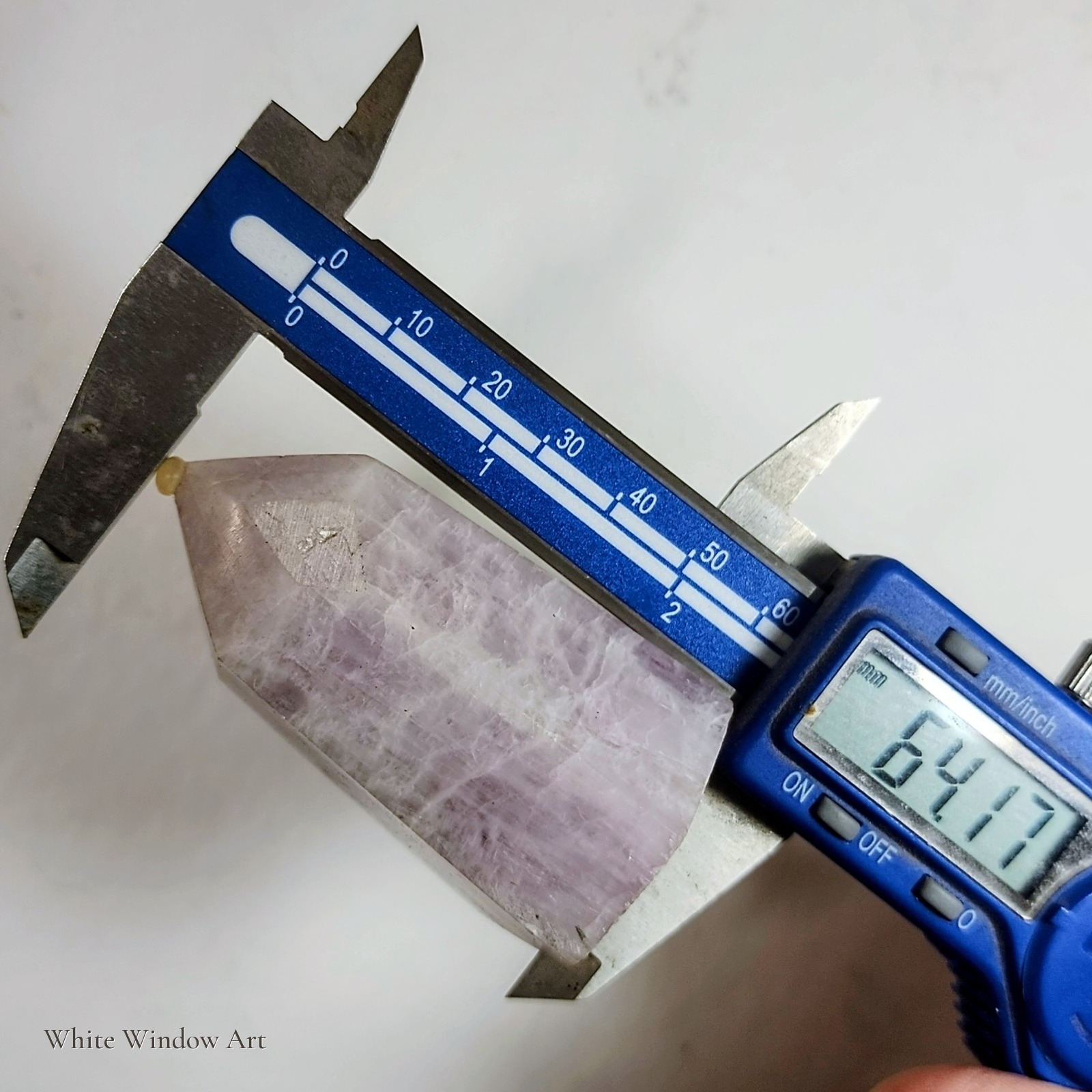 מגדל קונזייט Kunzite מלוטש – תמונה 3